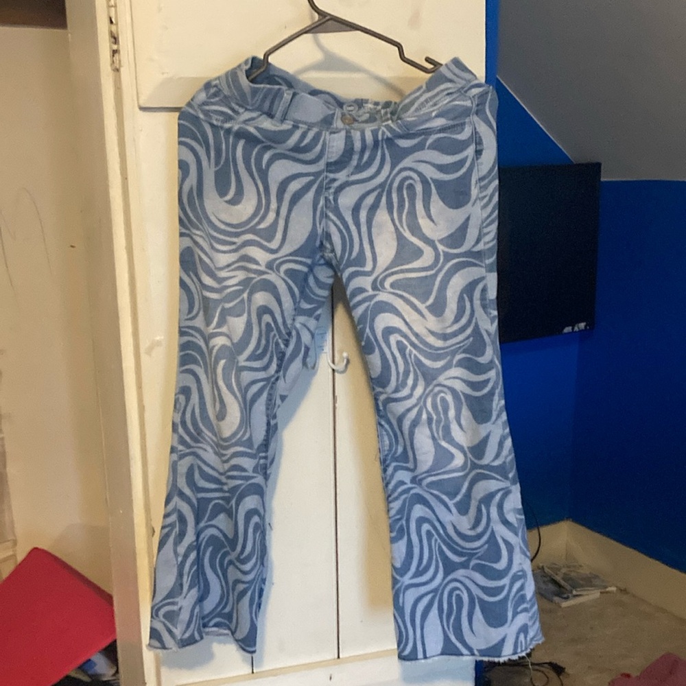 jeans

wide leg